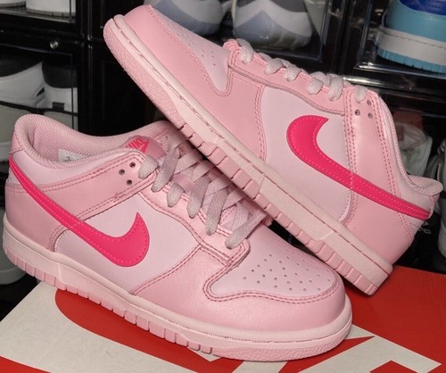 Nike Dunk Low ピンク US 9.5 Amazon.com | NIKE DUNK LOW TRIPLE PINK (TD) - UK 8.5 - EU 26