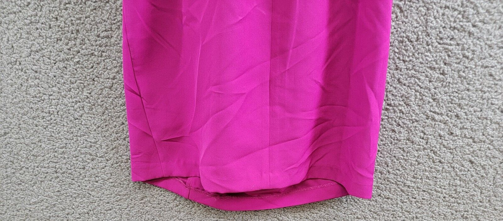 Guess Ruffled Bodycon Dress Women's 4 Fuchsia Straight Neck Sleeveless Back Zip - Picture 11 of 16