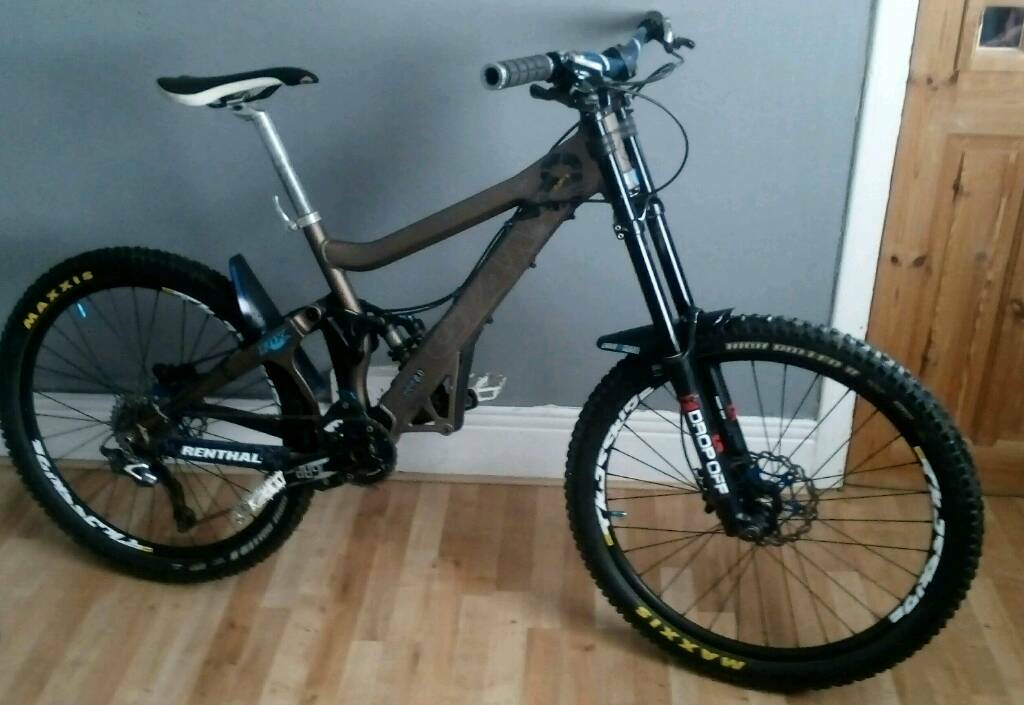 Giant glory 8.0 downhill bike in Newcastle, Tyne and Wear Gumtree