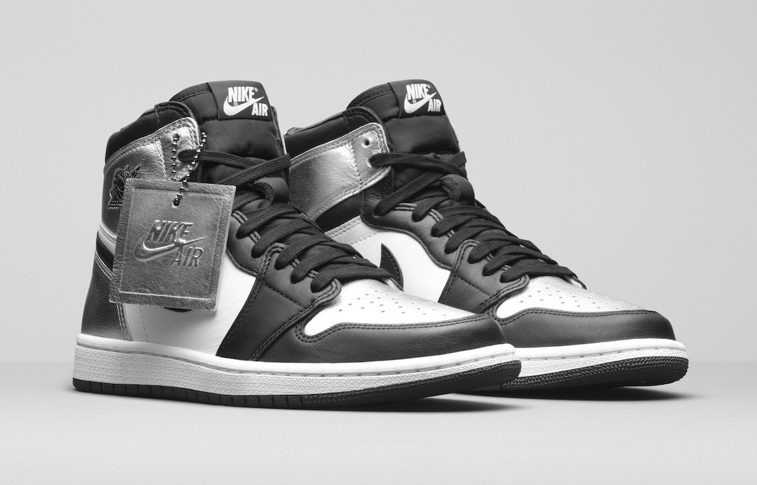 Pre-owned Jordan Air  1 High Og Wmns “silver Toe” Cd0461-001