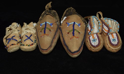 Rare 6 Pair of Native American Beadwork Doll Moccasins 1920's-1930's California