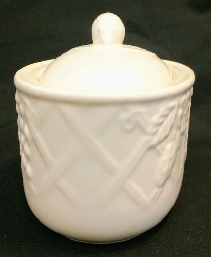 Mikasa English Countryside Embossed Grapes Flowers White Covered Sugar Bowl