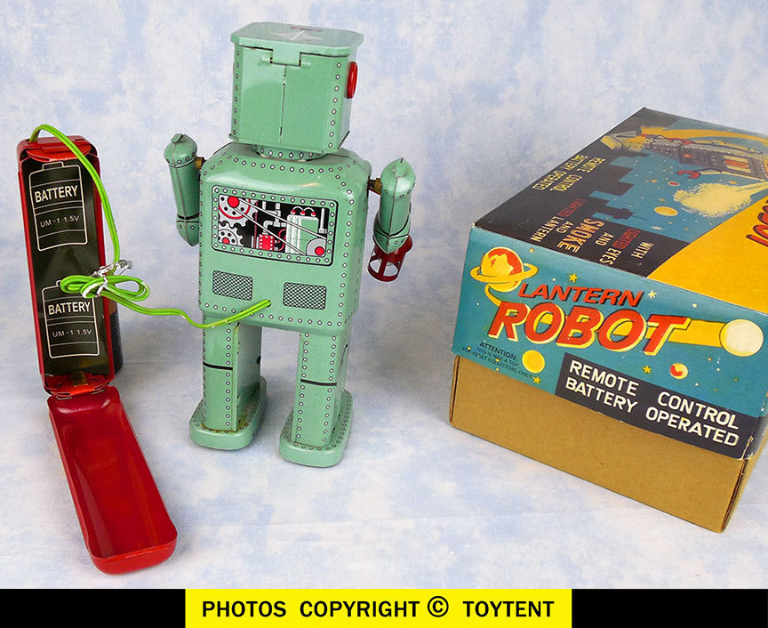 Lantern Robot battery operated remote control Ha Ha Toys 2005 boxed  SEE MOVIE!
