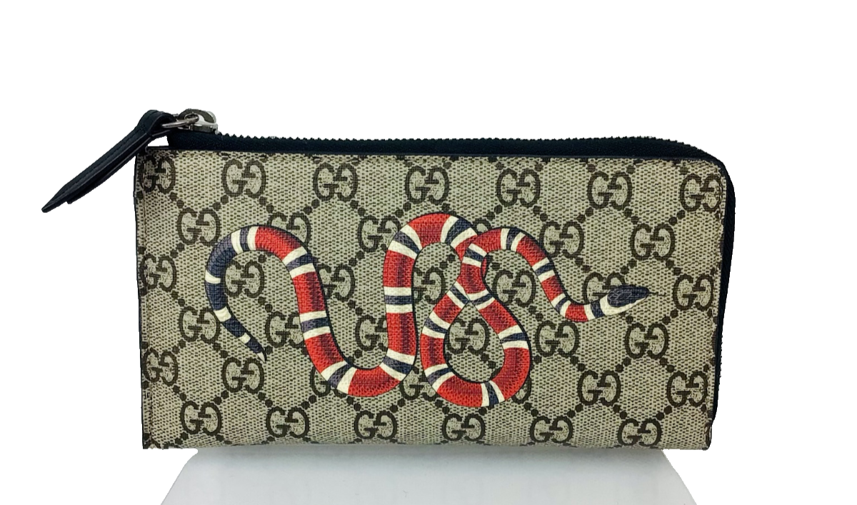 Pre-owned Supreme Authentic Gucci Gg  Snake Print L-shaped Zipper Wallet 575364 K561n In Beige
