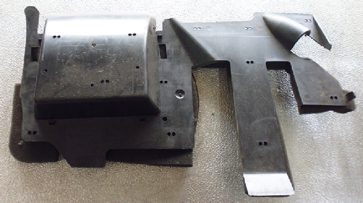 VW-T4- Abdeckung unter Armaturenbrett Fahrerseite + Verkleidung Zentralelektrik