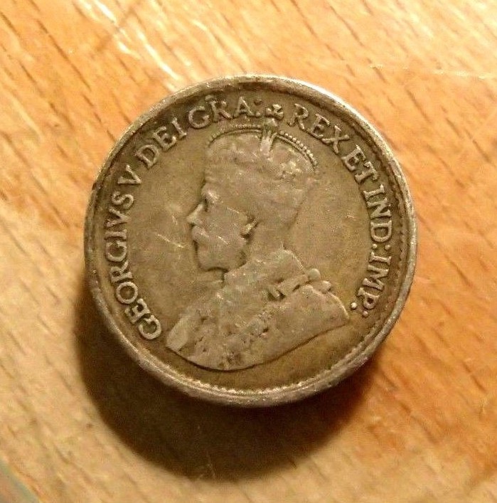 1920 CANADA 5 CENT SILVER COIN NICE CIRCULATED COIN #1