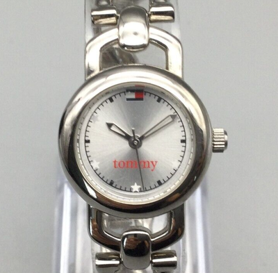 Tommy hilfiger best sale chain watches