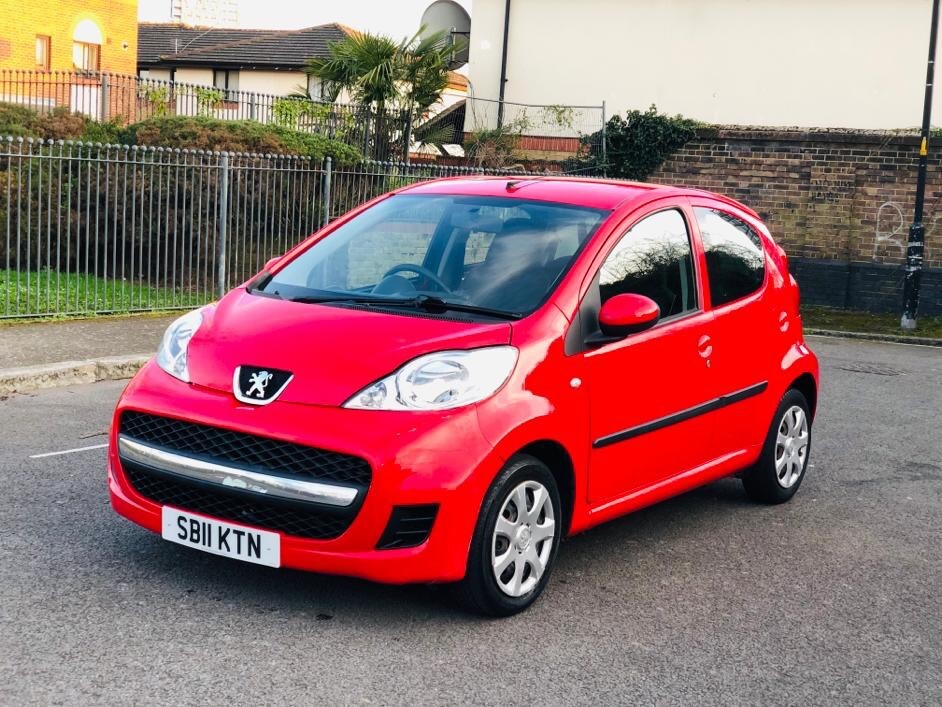 Peugeot 107 urban S AUTOMATIC only 15000 miles from me new 2011 in