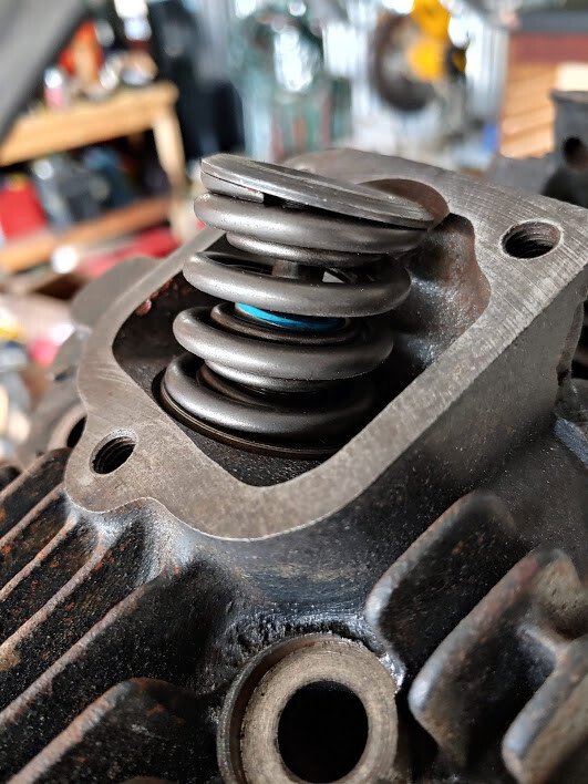 Harley Davidson IRONHEAD Sportster 1957 1985 VITON Valve Seals Set