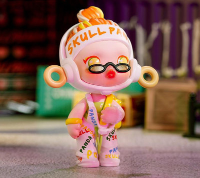 POP MART - Skullpanda Bear Meow Series Street Dance Coach Mini Doll Art Toy New 