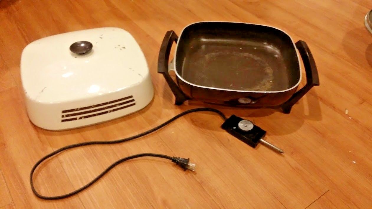 Vintage West Bend Electric Skillet 12