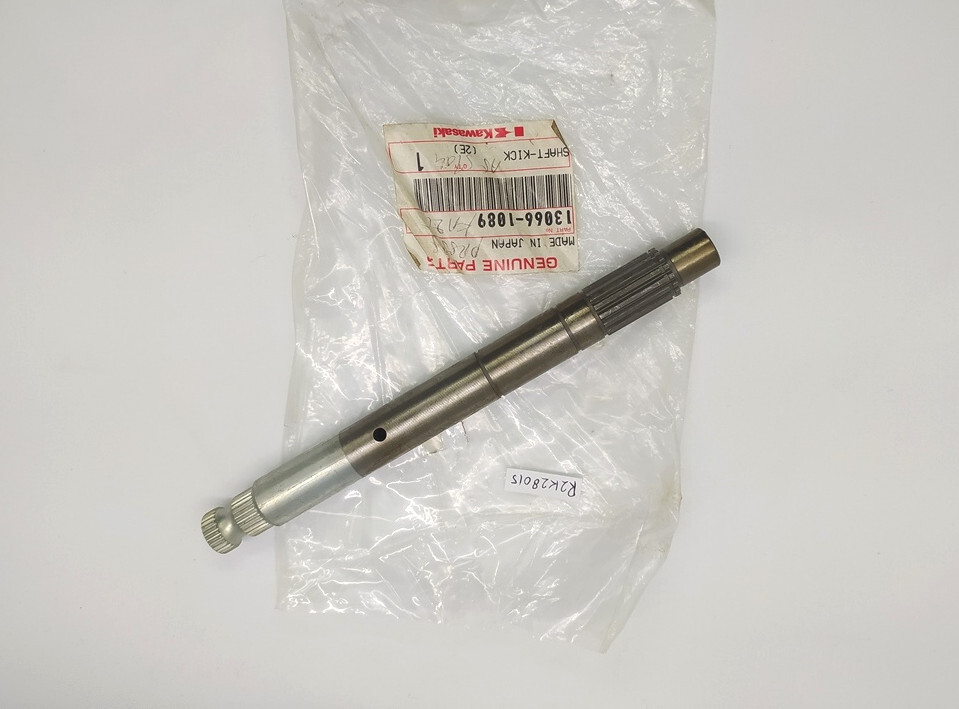 Kawasaki KLX110 AN110 Kaze Shaft Kick NOS Genuine 13066-1089