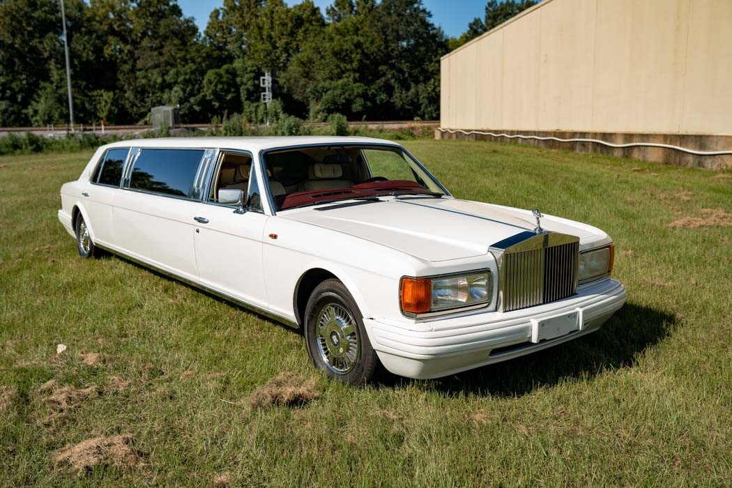 White Rolls Royce Silver Spur with 104282 Miles available now!