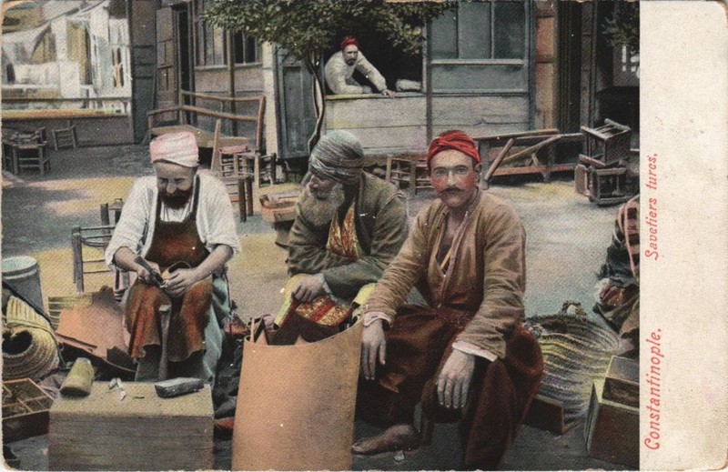 Cpa Ak Constantinople Savetiers Turcs Turkey (1230274)