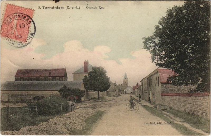 Cpa Terminiers - Grande Rue (33513)