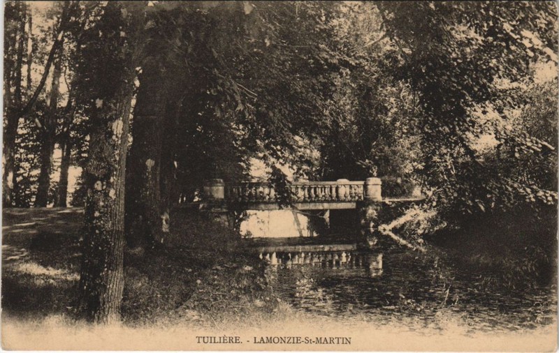 Cpa Tuiliere - Lamonzie-St-Martin (122200)