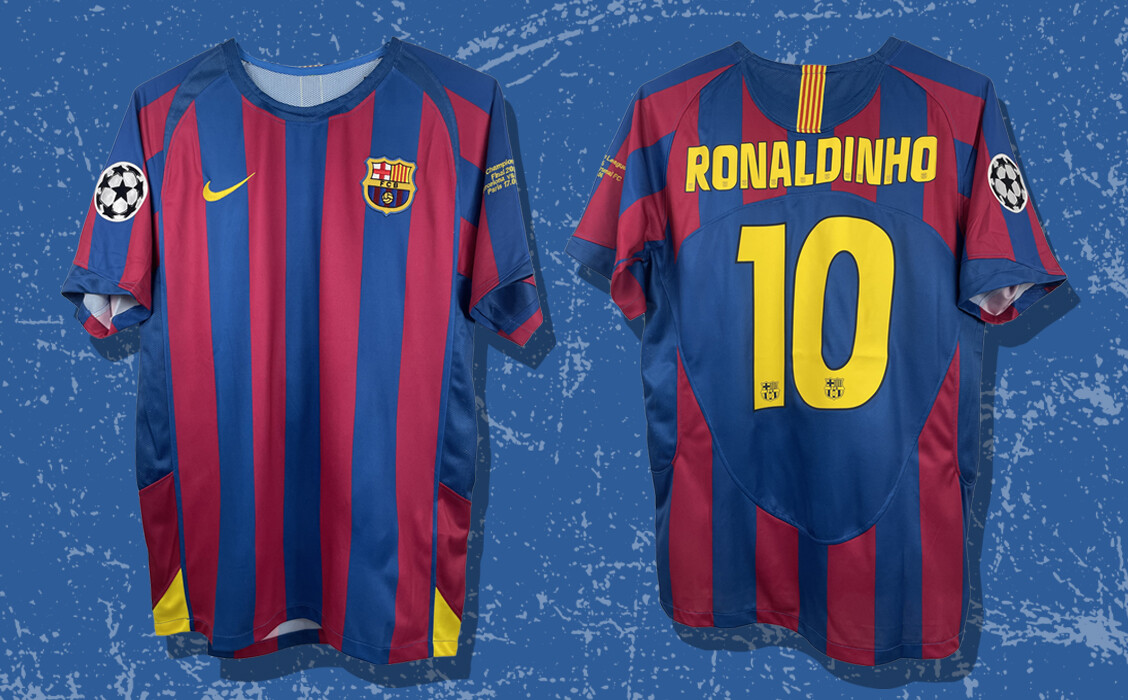 Vintage 05-06 Barcelona Home Shirt - Ronaldinho #10 Short