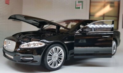 Welly jaguar xk8