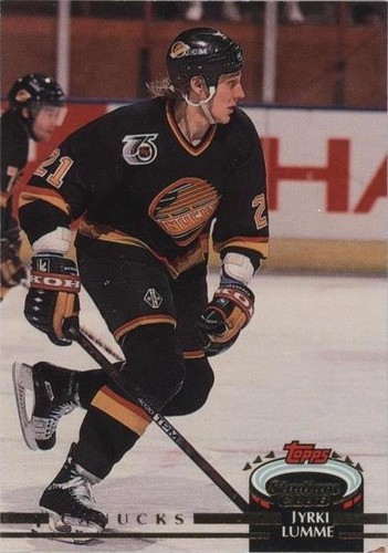 1992-93 Topps Stadium Club - Jyrki Lumme #321