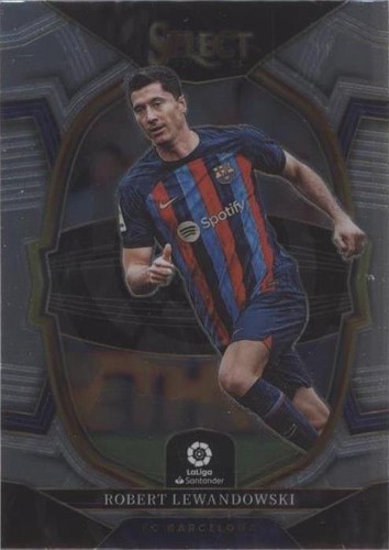 2022-23 Panini Select La Liga Robert Lewandowski #34