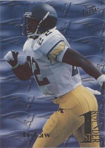 1995 Fleer Ultra Ty Law #12