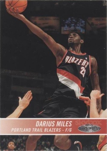 2004-05 NBA Hoops - Darius Miles #10