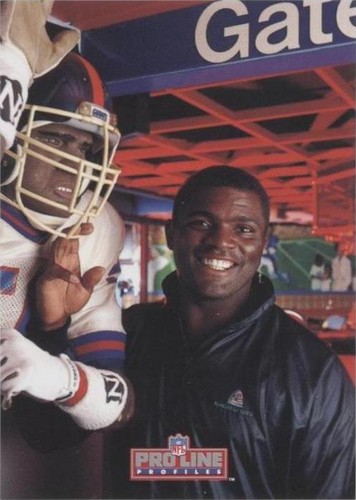 1992 Pro Line Profiles Lawrence Taylor #466