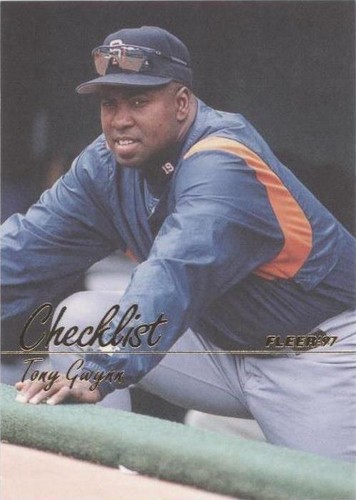 1997 Fleer - Tony Gwynn #743