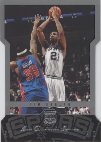 2004-05 Skybox L.E. - Tim Duncan #42