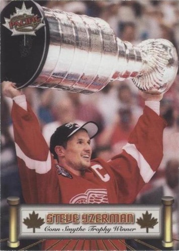 1998-99 Pacific - Steve Yzerman #10