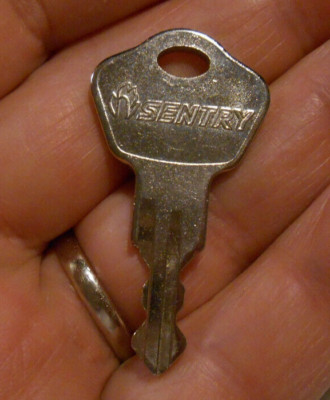 Vintage Old Bright Finish Original Sentry Safe Likenu Key # 3A2