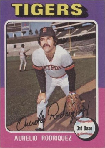 1975 Topps - Aurelio Rodriguez #221