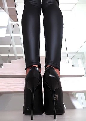 MADE IN ITALY 1969 MADE IN ITALY ALL LEATHER HIGH HEELS Z62 ANOUK STYLE STILETTO PUMPS BLACK