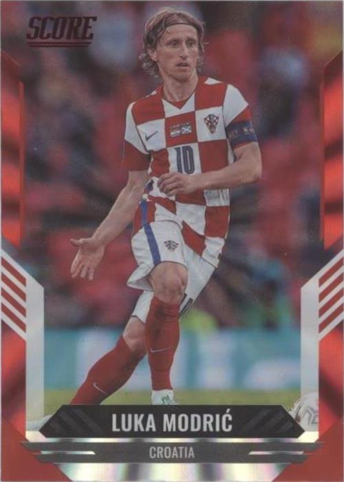 2021-22 Panini Score FIFA Luka Modric #39
