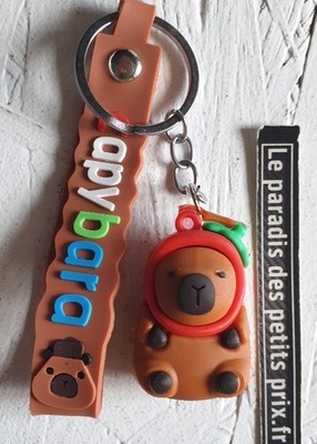 porte clés Capybara avec cagoule rouge, porte clés 3D Capybara de 4 cm de long