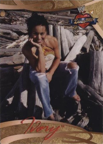 2004 Fleer WWE Divine Divas 2005 - Ivory #28