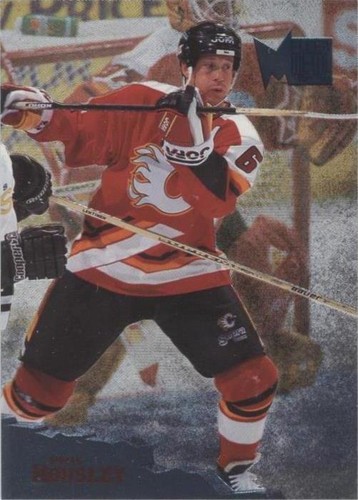 1995-96 Fleer Metal - Phil Housley #19