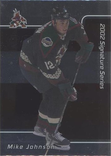 2001-02 In the Game Be A Player Signature Series - Mike Johnson #166