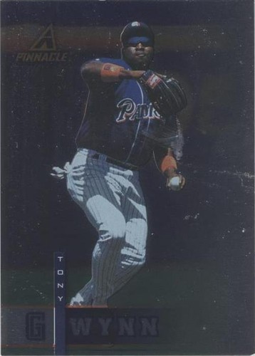 1998 Pinnacle Plus - Tony Gwynn #83