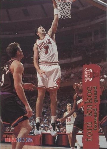 1995-96 NBA Hoops - Toni Kukoc #22