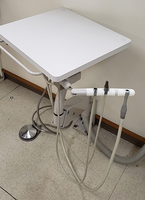 ADEC 7999 Dental Wall Mount / Workstation With Handpiece, HVE, SE eBay