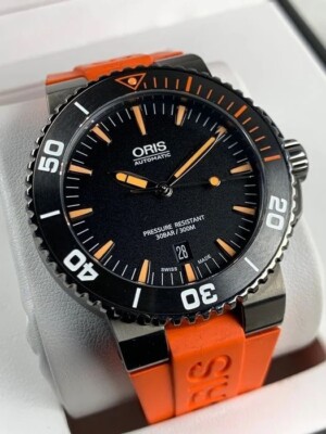 Oris Aquis Watch FULL SET w/Extra OEM Strap - Black/Orange OR733-7653-4259RS