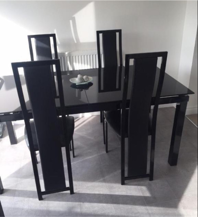 Black glass dining table & chairs (Harveys) in East End, Glasgow