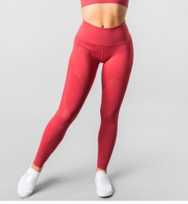 Alphalete aero leggings hot sale