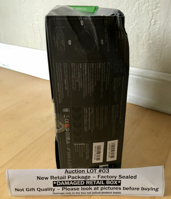 Astro Gaming A10 Wired Gaming Headset + MixAmp M60 Xbox One (New Damaged Box) 03