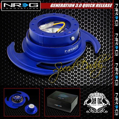 ГОНОЧНОЕ РУЛЕВОЕ КОЛЕСО NRG GEN 3.0 2.5 С КОРОТКИМ БЫСТРОРАЗЪЕМНЫМ АДАПТЕРОМ НА 6 ОТВЕРСТИЙ СИНЕГО ЦВЕТА