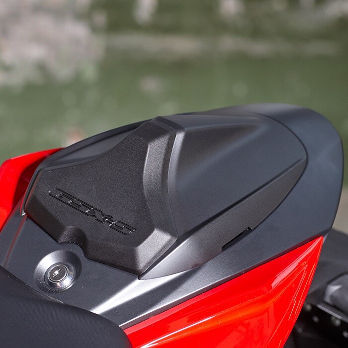 ⭐︎ Carbon Fiber Imitation Seat Cowl for Kawasaki Ninja 300 2013