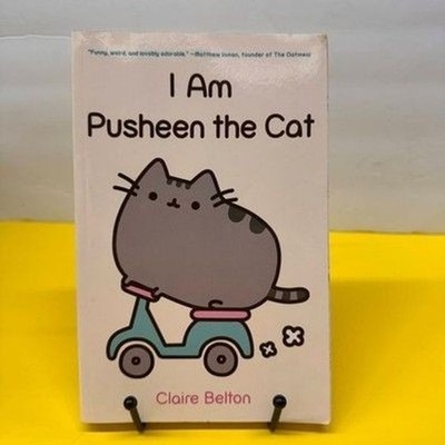 I Am Pusheen the Cat Claire Belton Paperback Comic Book 2013 Very Good Humor