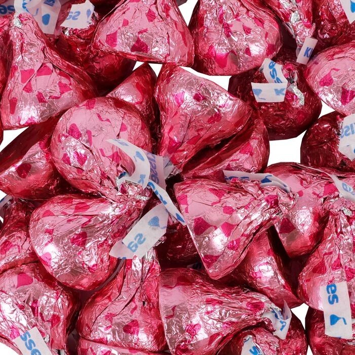 HERSHEY'S Kisses Chocolate Candy Filled with Strawberry Flavored Crème(2 Pounds)