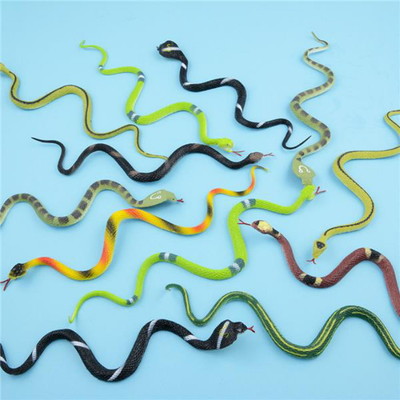 10 RAIN FOREST RUBBER SNAKES 14'' REALISTIC WITH SCALES FAST SHIPPING, GAG GIFT